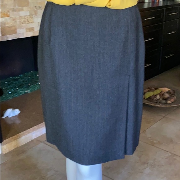 Lauren Ralph Lauren 2 pic Set Skirt and Jacket size 10 - Picture 11 of 16